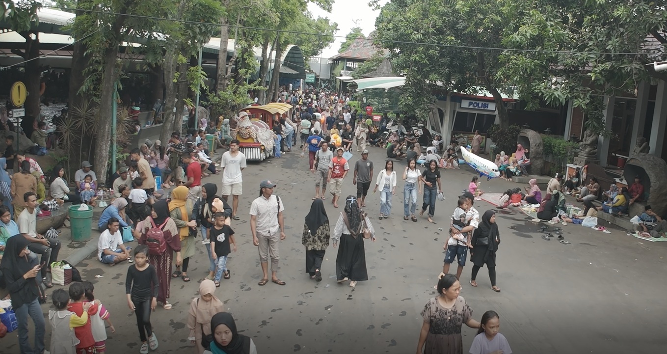 Libur Tahun Baru, Taman Ria Suropati Dipadati Pengunjung dari Berbagai Daerah